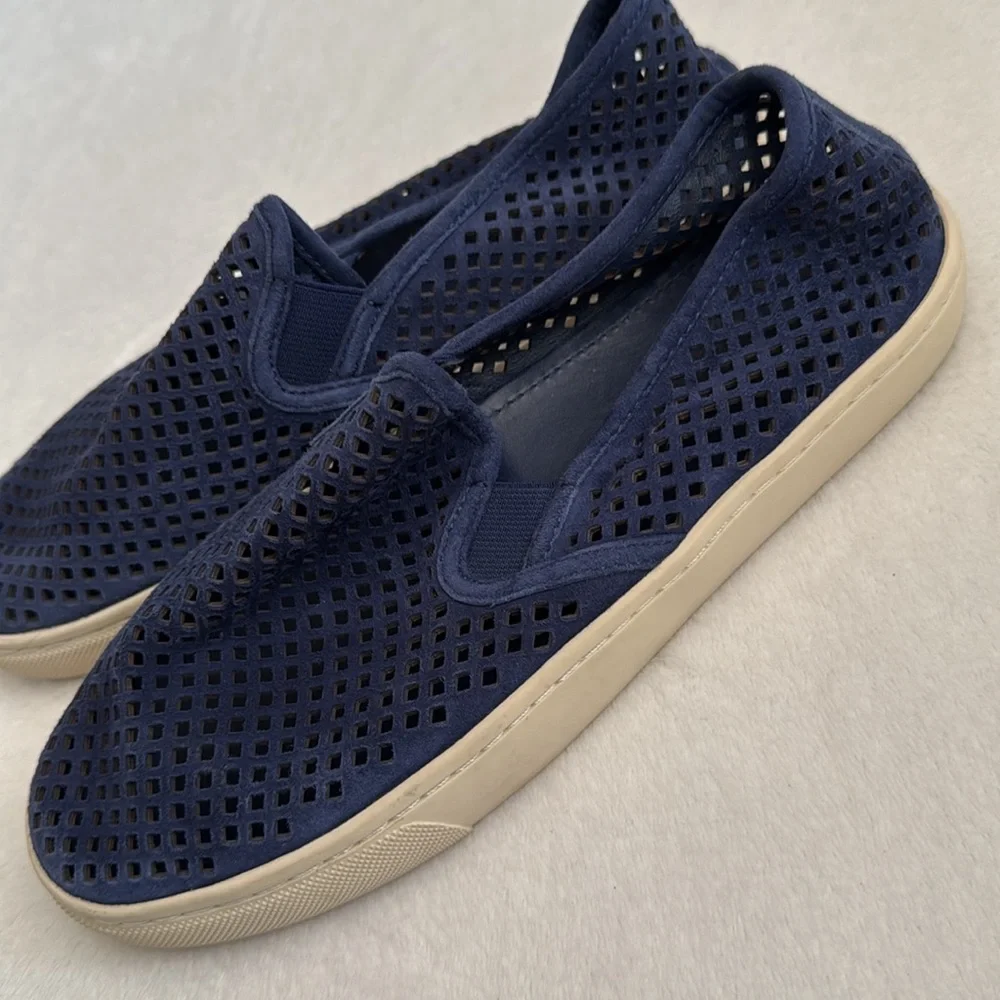 Tory Burch | Jesse Perforated Suede Slip On Flat Sneakers Shoes Navy Blue (7) - Picture 6 of 16